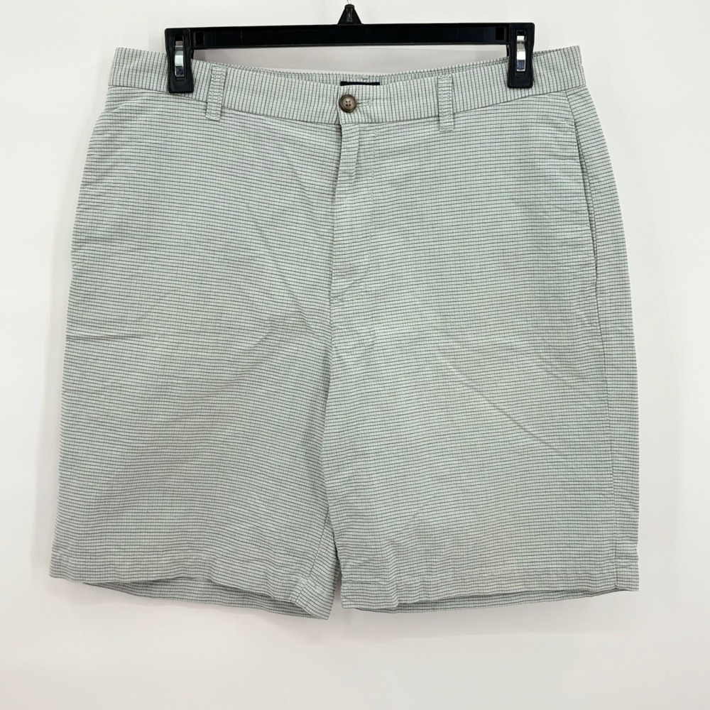 IZOD Mens Green White Micro Stripe Cotton Flat Front Shorts Size 36‎